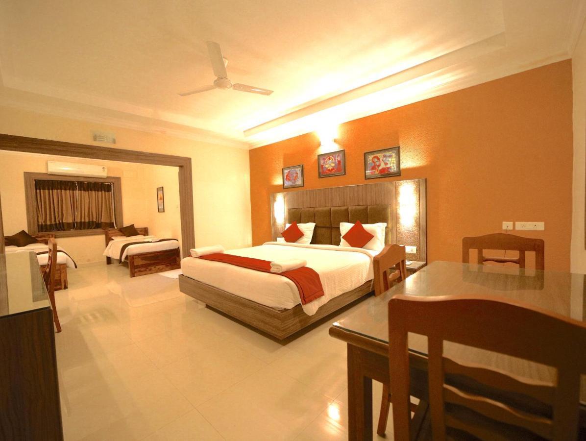 Celebrity Resort - Near Isha Yoga Alāndurai Exteriér fotografie