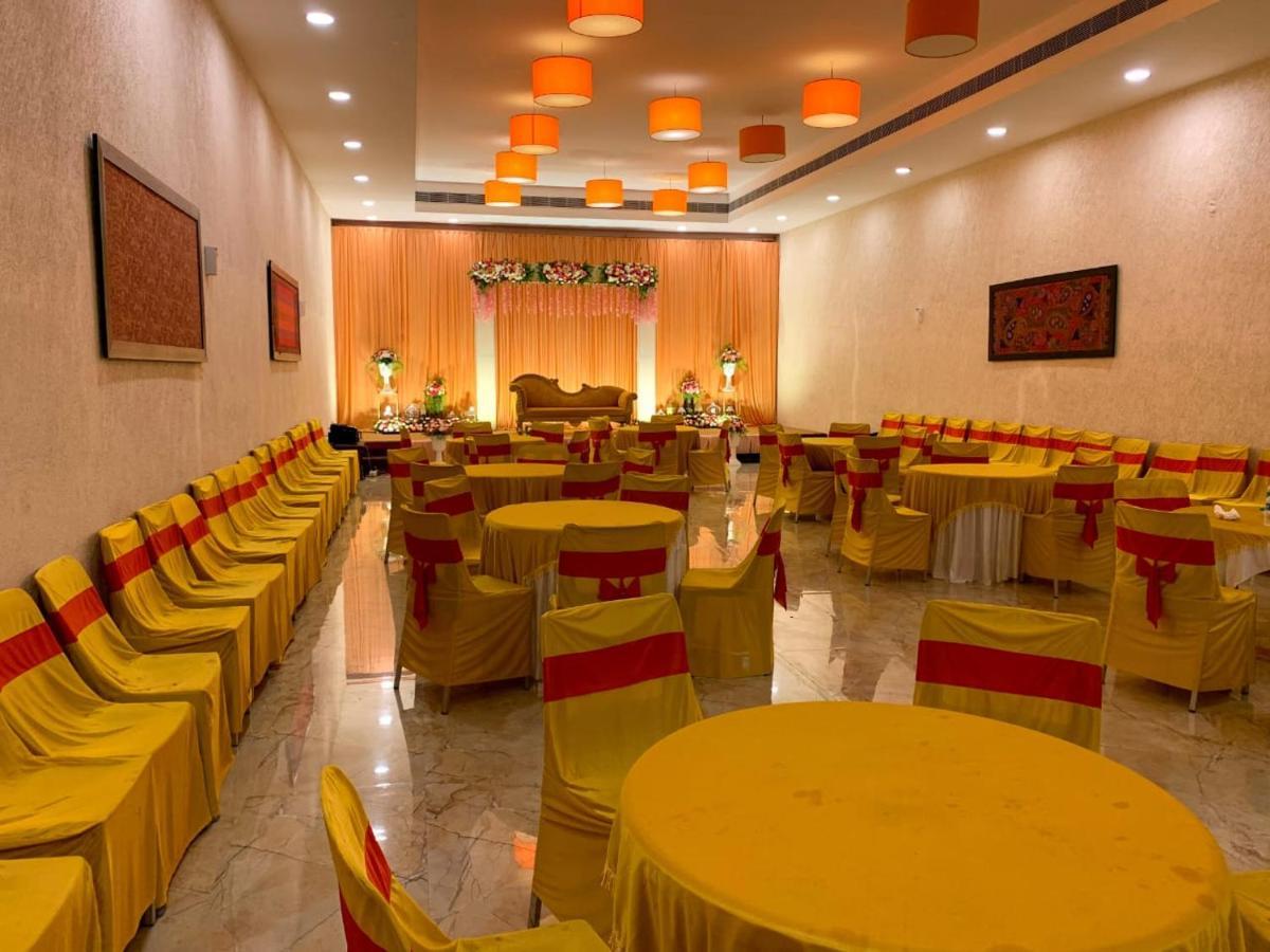 Celebrity Resort - Near Isha Yoga Alāndurai Exteriér fotografie