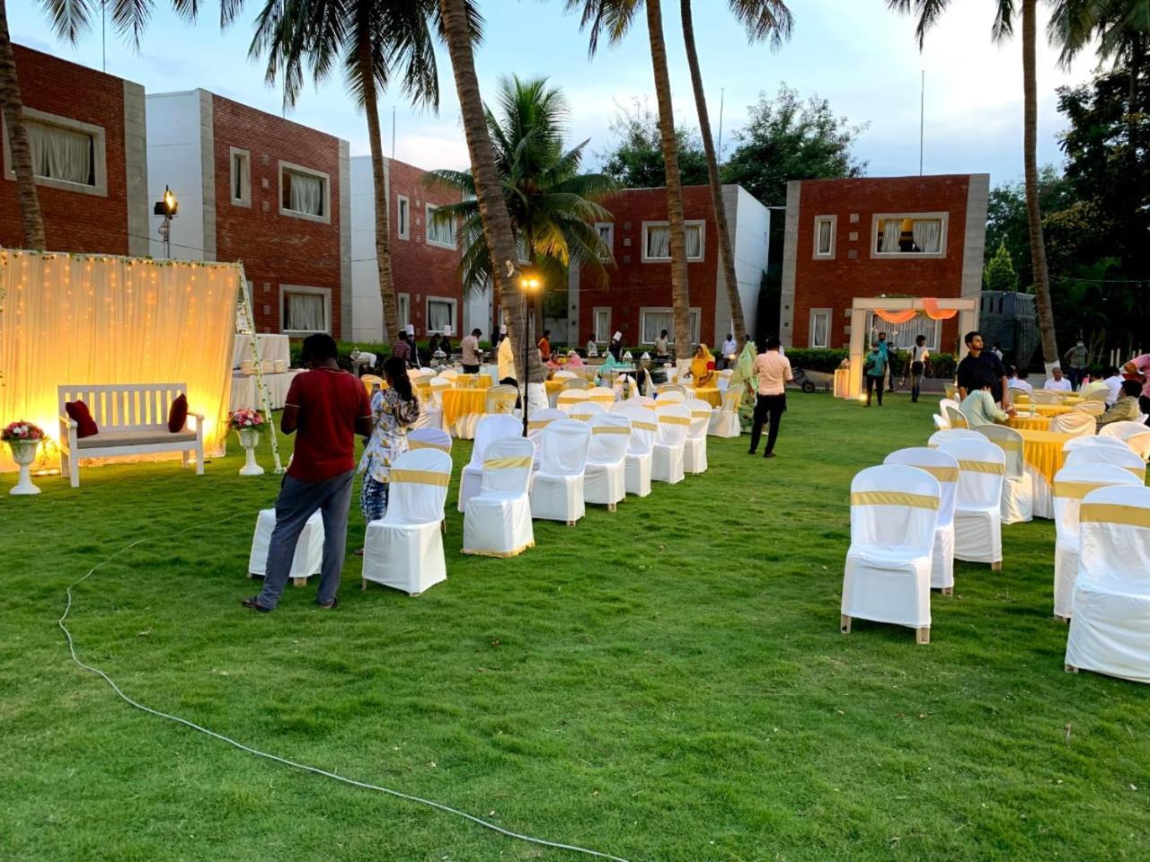 Celebrity Resort - Near Isha Yoga Alāndurai Exteriér fotografie